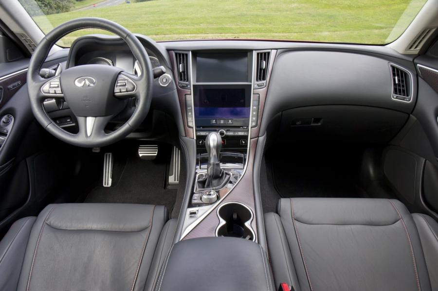  Infiniti Q50 Eau Rouge 2014 года  (фото 22 из 25)